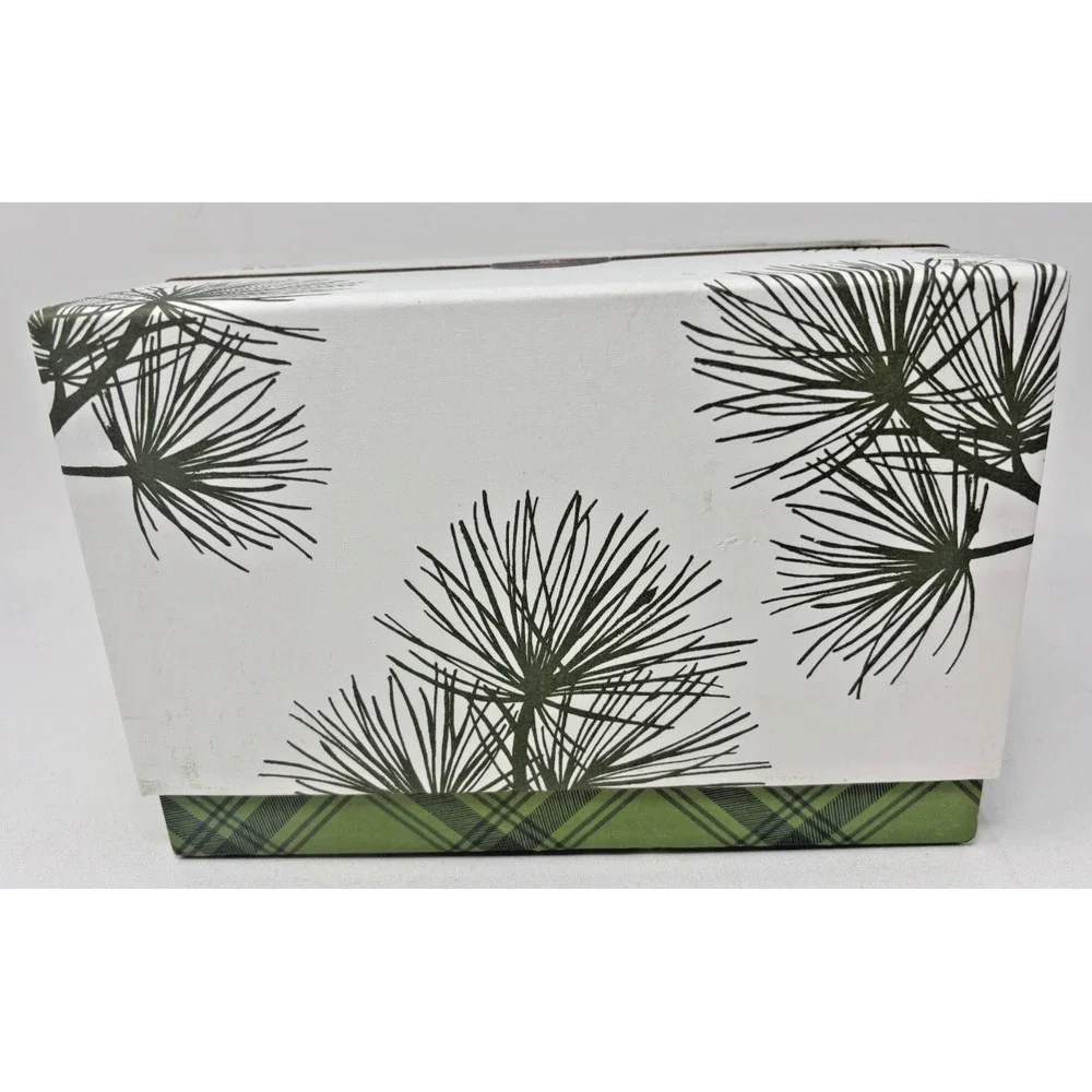 NIB Thymes Frasier Fir Reed Diffuser Set 7.75 oz Green Glass Vessel